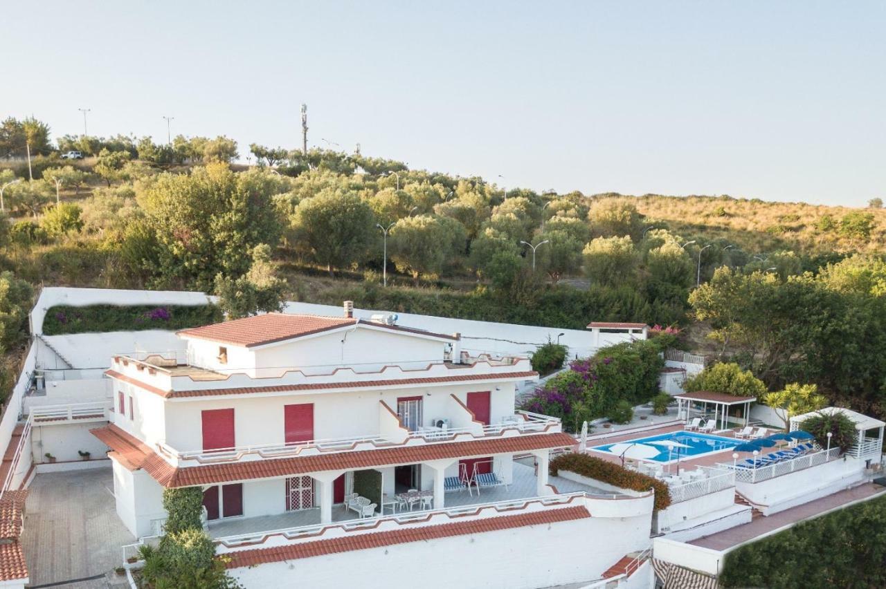 אגרופולי Villa Milena מראה חיצוני תמונה